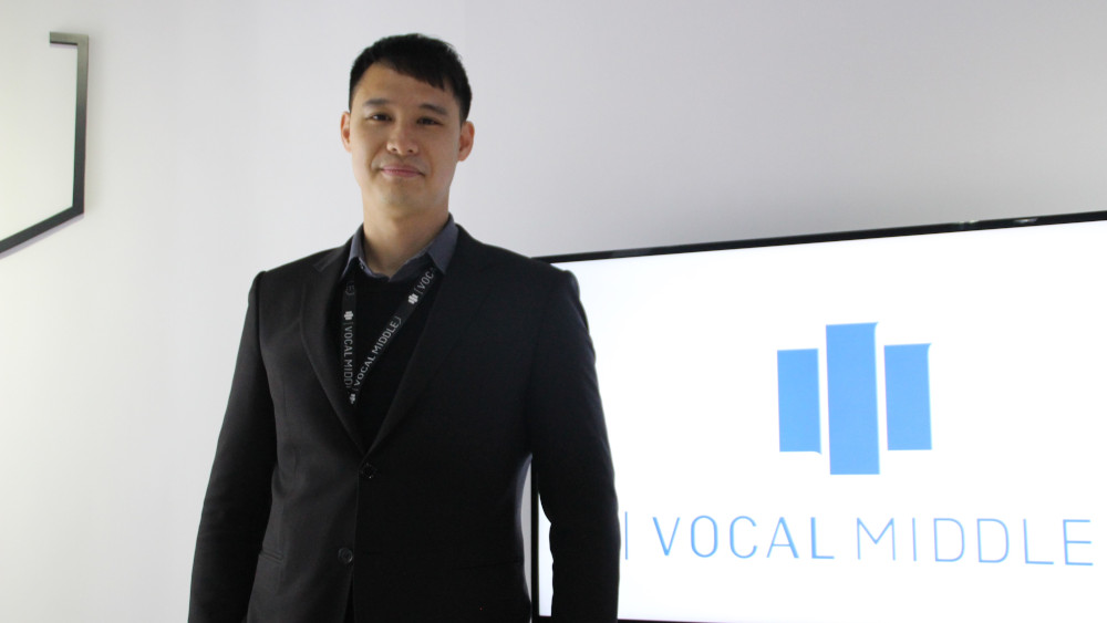 職涯最遙遠的距離是：路遙知馬力，而你卻先放棄。- 公關顧問 黃榮慶 (Tony Huang)